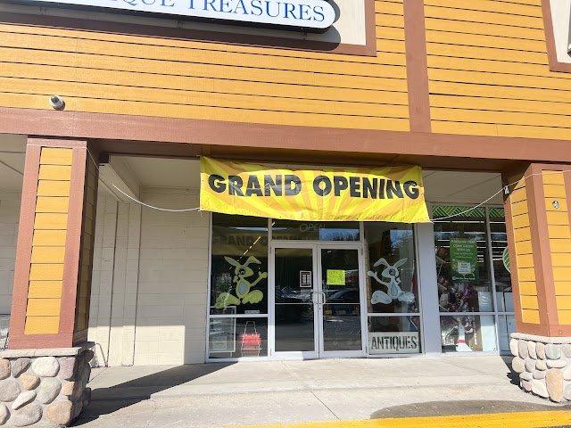 The Rabbit Hole Antiques and Treasures