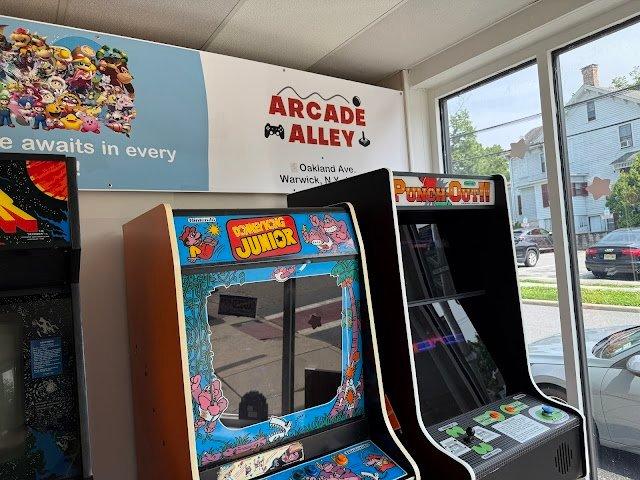 Arcade Alley