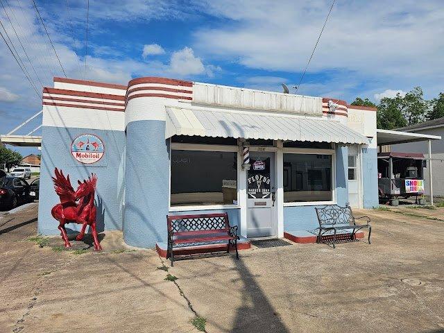 Floyd's Barber Shop at the Idle Hour