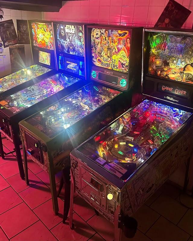Astro's Arcade Bar