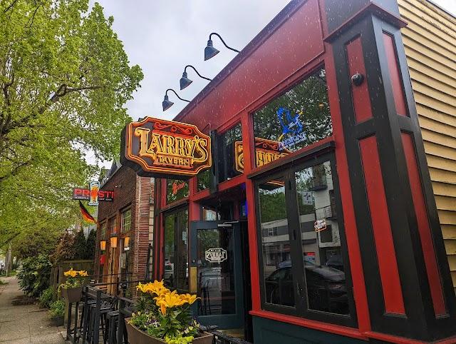 Larry's Tavern