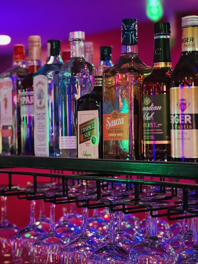 Double Menton et Saucisson