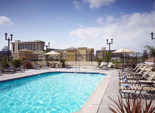 DoubleTree Suites by Hilton Hotel Anaheim Resort - Convention Center