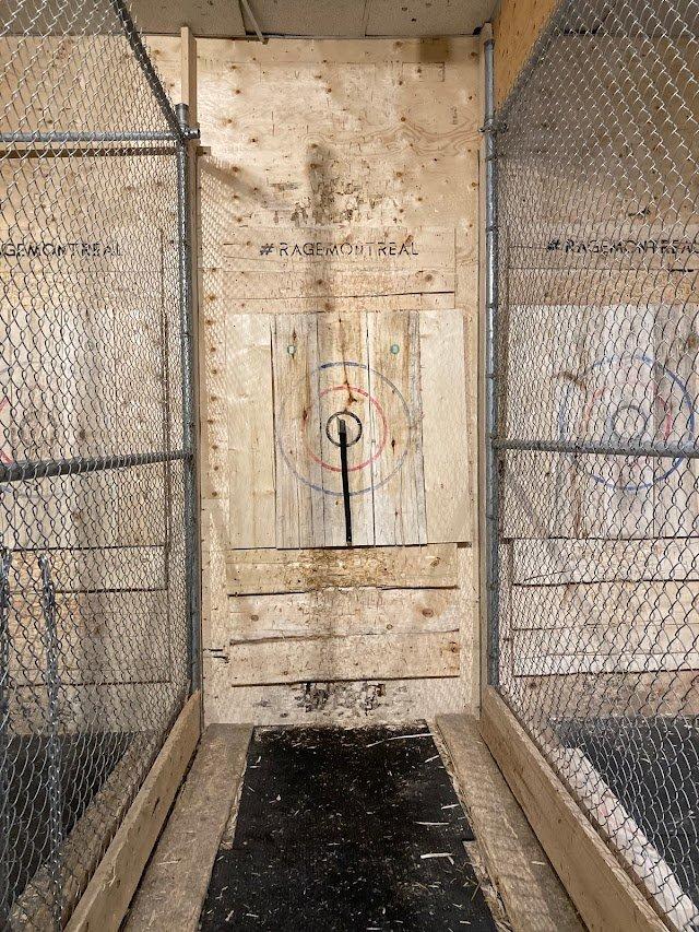 Rage: Axe Throwing | Lancer de haches