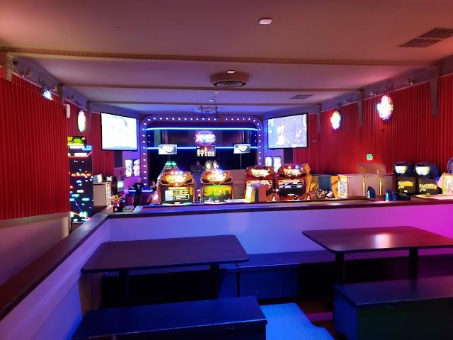 Avalon Theatre / Wunderland